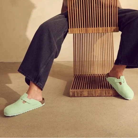 Birkenstock Boston Clog- Faded Lime Suede - Picture 6 of 8